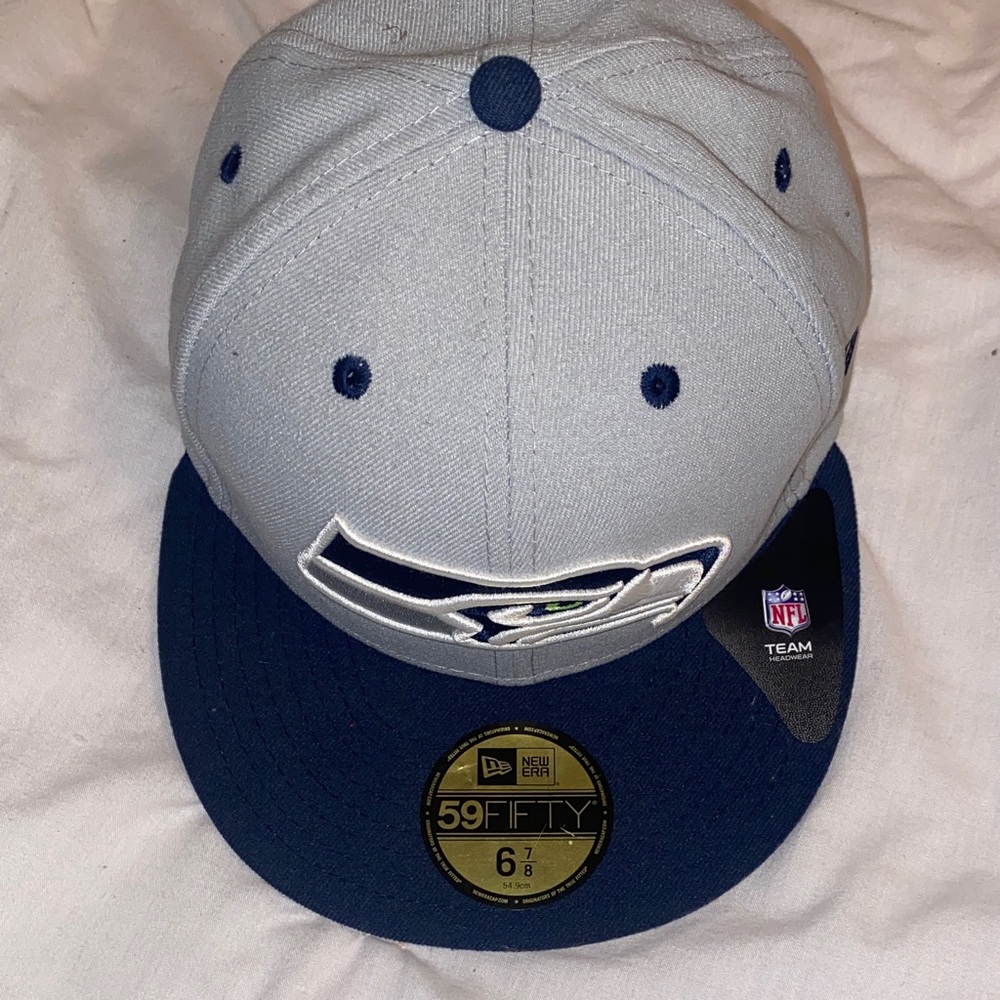 New Era Seattle Seahawks Gray and Navy 59FIFTY Fitted Hat